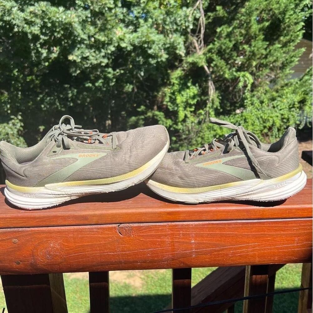 Brooks Men's 8.5 Ghost 14 Revel 8 Olive Green Khaki Orange Running Jog Sneakers
